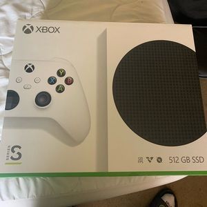 Lightly Used Xbox series S. Works perfectly fine